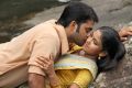 Sanjeev, Maneeshajit in Nanbargal Kavanathirku Movie Stills