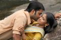 Sanjeev, Maneeshajit in Nanbargal Kavanathirku Hot Stills