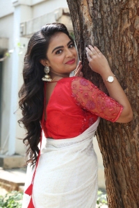 Actress Nandini White Saree Photos @ Seetharamapuramlo Pre Release