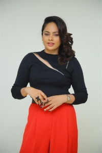 Actress Nandita Swetha Pictures @ Oka Manchi Ghost Press Meet