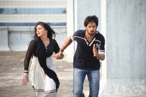 Nikesha Patel, Nakul in Narathan Tamil Movie Stills