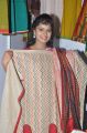 naveena_-jackson_-launches_-lepakshi_-cotton_-_-silk_-fabric_-photos-2