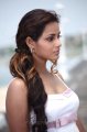 Khiladi Heroine Neetu Chandra Hot Pics