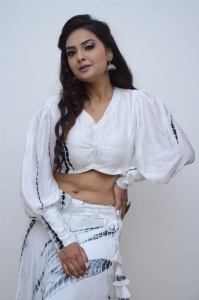 Peep Show Movie Actress Neha Deshpande Photos