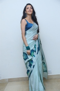 Actress Neha Shetty Pics @ Bedurulanka 2012 Success Meet