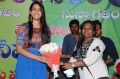 Oka Manasu Heroine Niharika Konidela meets Mega Fans