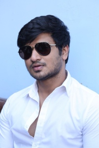 Actor Nikhil Siddharth Pictures @ 18 Pages Movie Interview