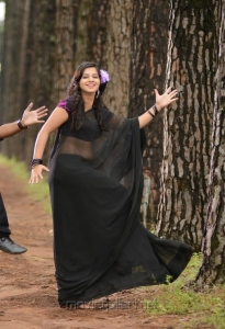 Telugu Actress Nisha Shah Hot Black Saree Photos