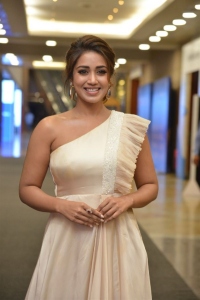 Actress Nivetha Pethuraj Photos @ ZEE5 Hooked Event