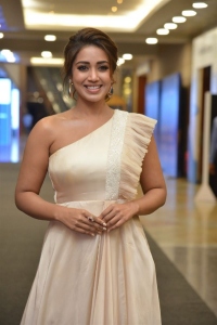 Actress Nivetha Pethuraj Photos @ ZEE5 Hooked Event