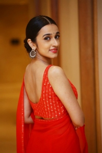 Sebastian PC524 Movie Actress Nuveksha Red Saree Stills