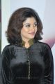 Tamil Actress Oviya Latest Hot Pics