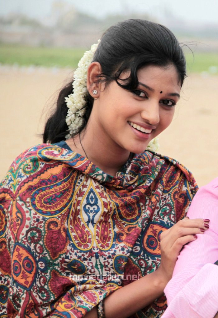 Actress Oviya New Cute Pictures @ Marina Tamil Movie | Moviegalleri.net