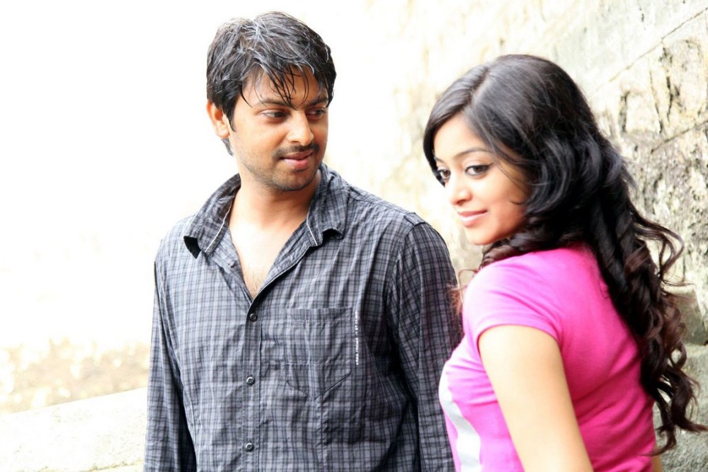 Srikanth & Janani Iyer in Paagan Tamil Movie Stills | Moviegalleri.net