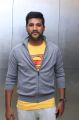 Vijay Yesudas @ Padaiveeran Movie Celebrities Show Photos