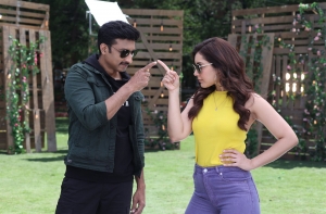 Gopichand, Raashi Khanna in Pakka Commercial Movie HD Images