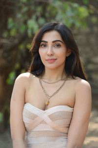 Actress Parvati Nair Latest Pics @ Aalambana Press Meet