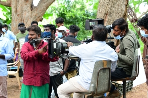 Director A Sarkunam @ Pattathu Arasan Movie Working Stills HD