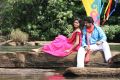 Pattaya Kelappanum Pandiya Movie stills