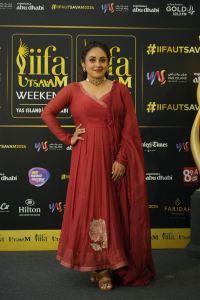 Actress Pearle Maaney Pics @ IIFA Utsavam Press Meet