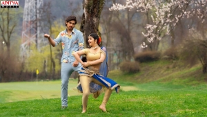 Roshan, Sree Leela in Pelli SandaD Movie Images HD