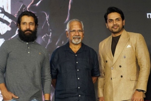 Vikram, Mani Ratnam, Karthi @ Ponniyin Selvan 1 Press Meet Hyderabad Stills