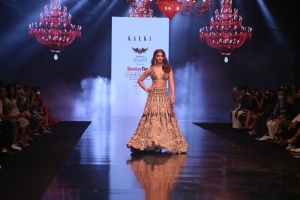 Actress Pooja Hegde Ramp Walk @ Bombay Times Fashion Week 2021