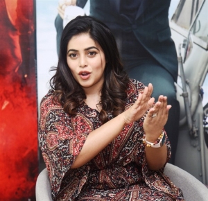 Actress Shamna Kasim Cute Stills @ Akhanda Movie Interview