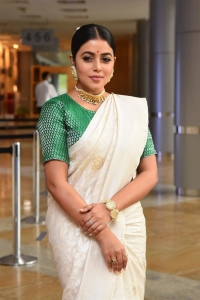 Thalaivi Movie Actress Poorna Saree Images