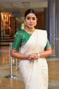 Thalaivi Movie Heroine Poorna Saree Images