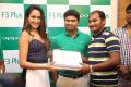 Pragya Jaiswal launches Selfie Expert Oppo F3 Plus Photos