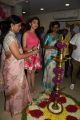 Pranitha Subhash launches Anoo’s Salon and Clinic @ Bangalore Photos