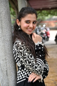 Dongalunnaru Jagratha Movie Actress Preethi Asrani Cute Pics