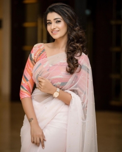 Tamil Actress Priya Bhavani Shankar Latest Photos