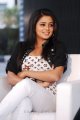 Cute Priyamani Pictures