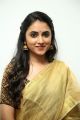 Actress Priyanka Arul Mohan Saree HD Images