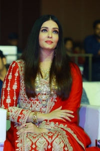 Actress Aishwarya Rai @ PS1 Pre Release Event Hyderabad Photos