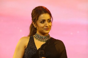 Trisha @ PS1 Pre Release Event Hyderabad Photos