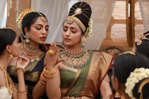 Sobhita Dhulipala, Trisha in Ponniyin Selvan PS1 Movie HD Images