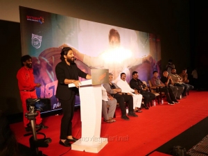 Allu Arjun @ Pushpa Press Meet Chennai Stills