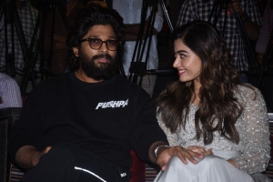 Allu Arjun, Rashmika Mandanna @ Pushpa Movie Thanks Meet Photos