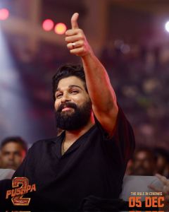 Allu Arjun @ Pushpa's WILDFIRE Event in Chennai Photos