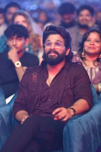 Allu Arjun @ Pushpa 2 Wildfire JAAthara Event Hyderabad Stills