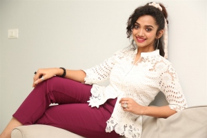 Actress Meghna Mandumula New Pics @ Pushpaka Vimanam Movie Interview