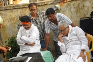 Director Kodi Ramakrishna's 'Puttaparthi Sai Baba Charitra' Working Stills