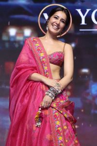 Baak Movie Heroine Raashi Khanna Images