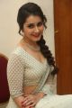 Actress Raashi Khanna Hot Looking Photo Gallery