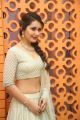 Actress Raashi Khanna New Photos