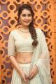 Actress Raashi Khanna Hot Looking Photo Gallery