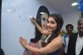 Actress Raashi Khanna launches Big C store at Guntur Photos